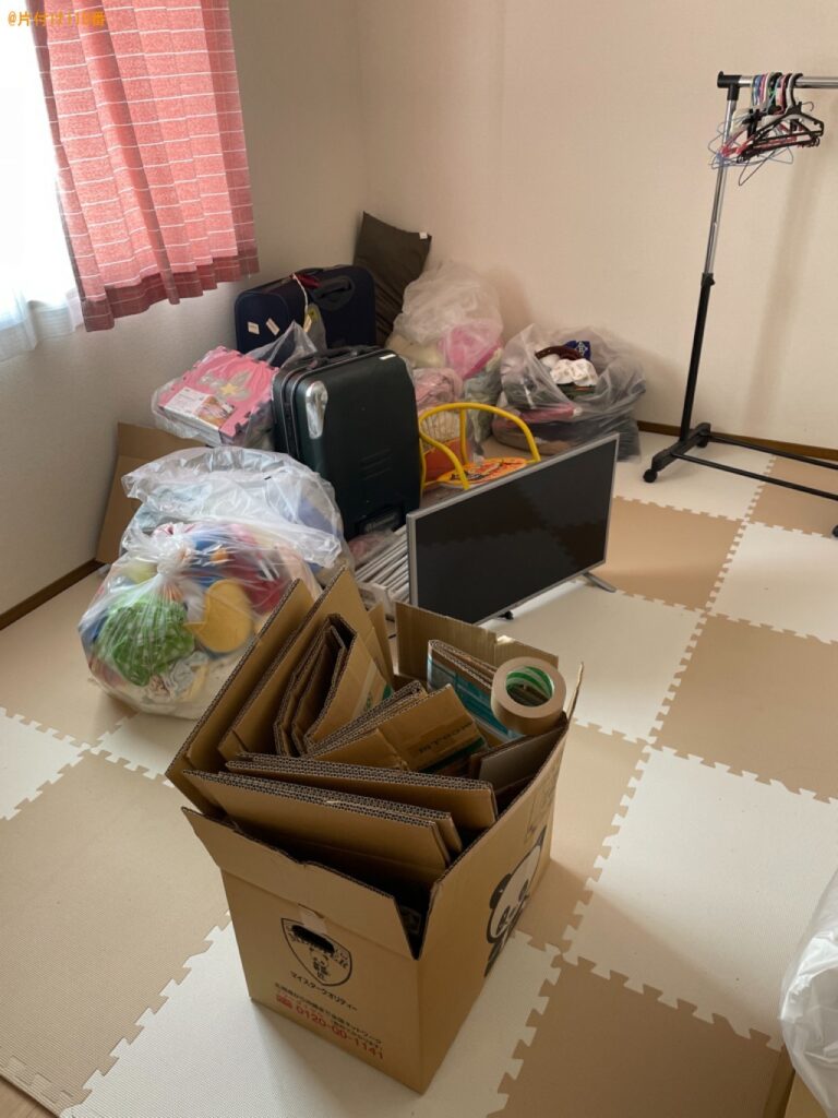 【草津市】カラーボックス、ハンガーラック、スーツケース等の回収